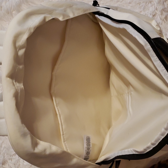 Adidas Backpack - Picture 5 of 8